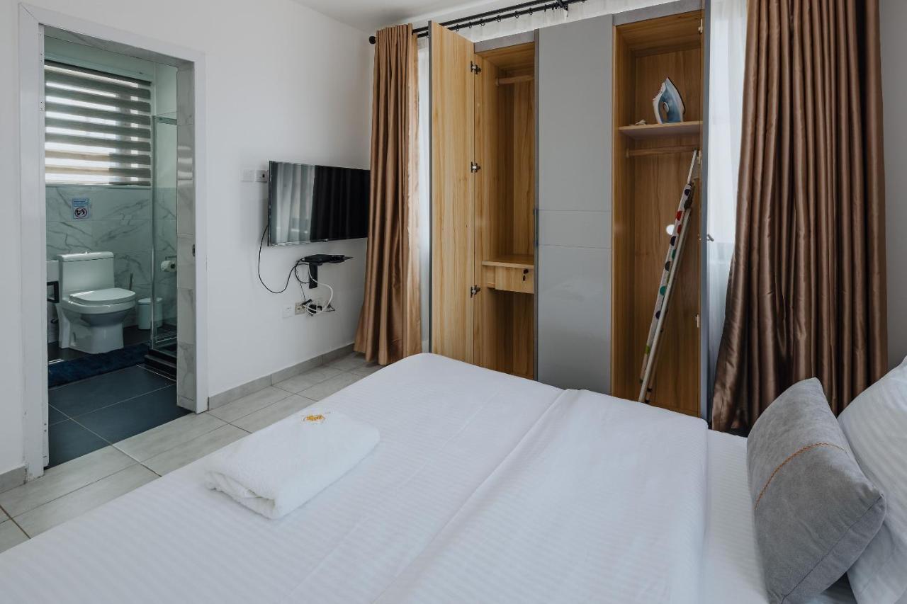The Avery Apartments At Odomaa Place B, East Airport Accra Exterior photo