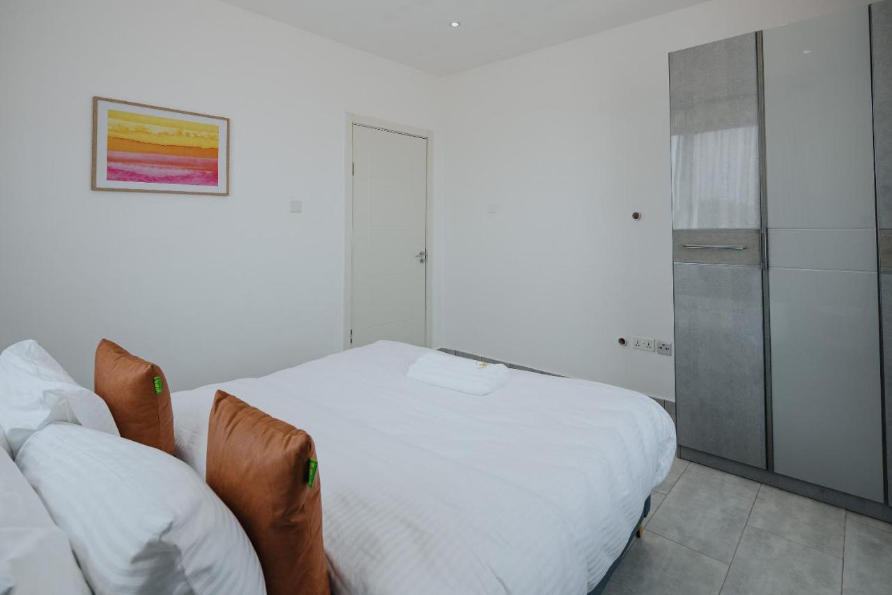 The Avery Apartments At Odomaa Place B, East Airport Accra Exterior photo
