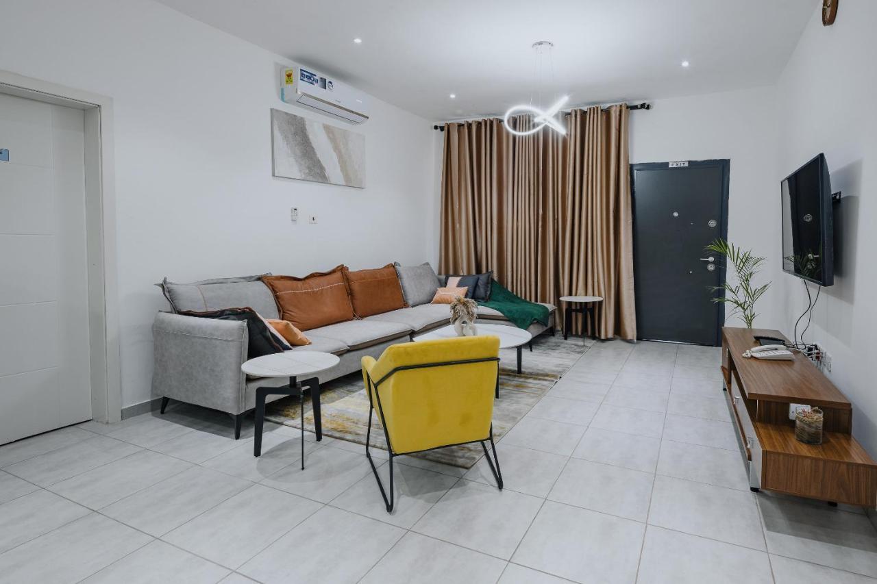 The Avery Apartments At Odomaa Place B, East Airport Accra Exterior photo