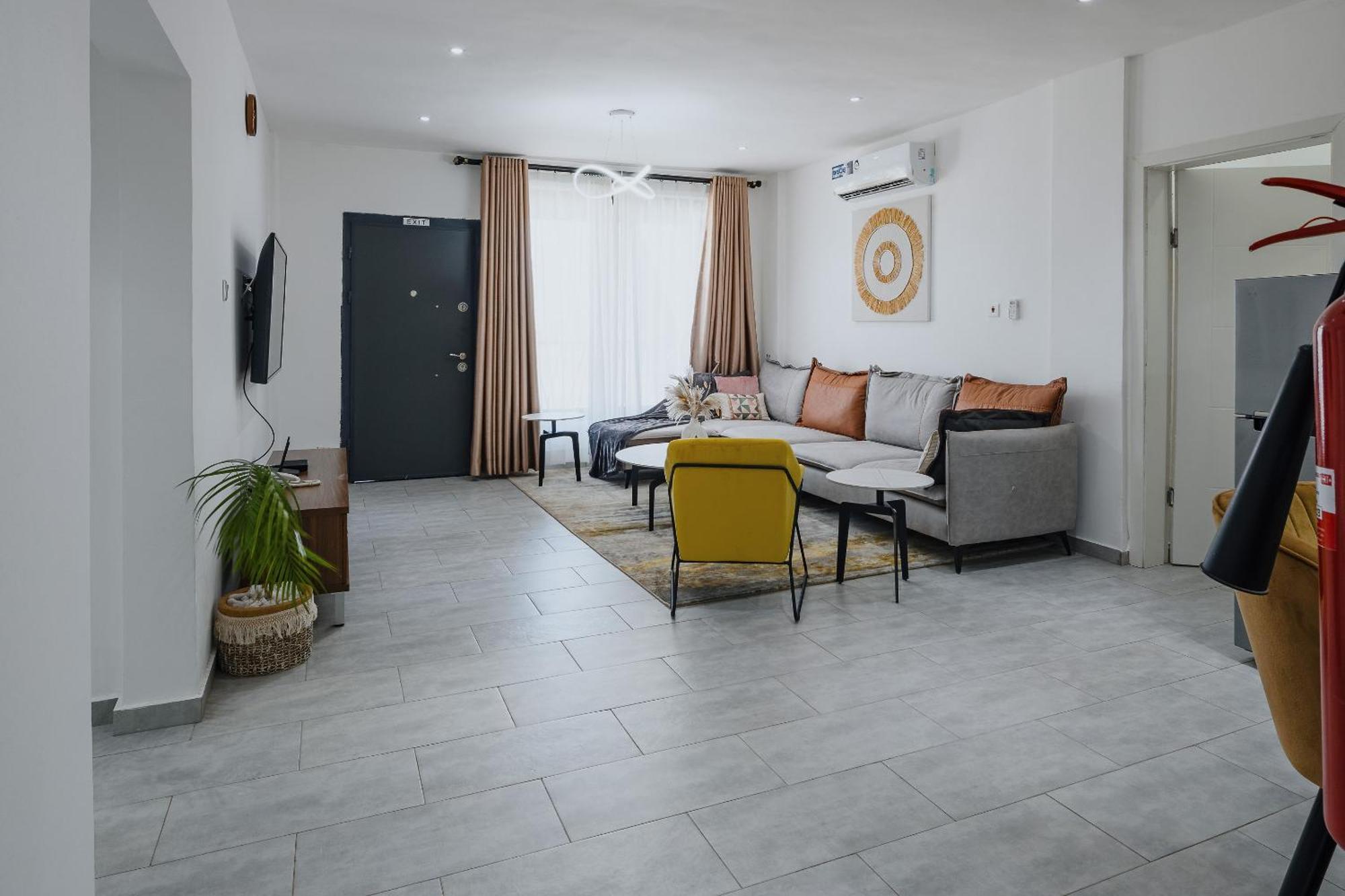The Avery Apartments At Odomaa Place B, East Airport Accra Exterior photo